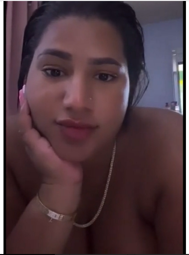 Dominicana Solange Arias Se Mete A Lesbiana Por Su Amiga La Tetona