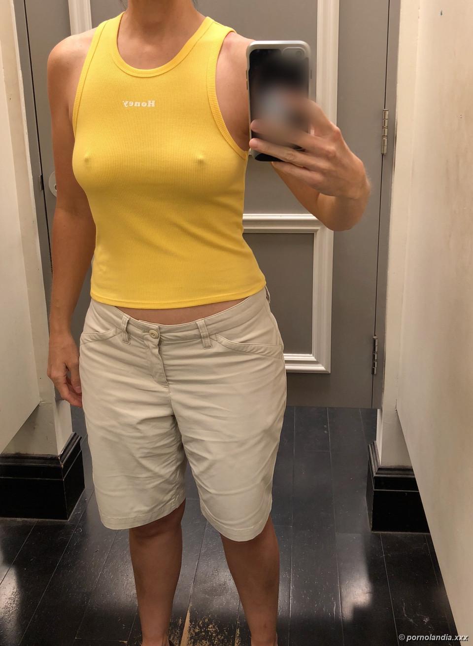 MILF casada se siente cachonda por lucirse - Foto 234596