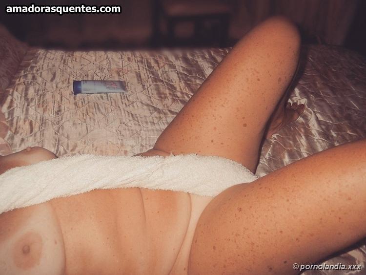 MILF traviesa mostrando su cuerpo - Foto 190634