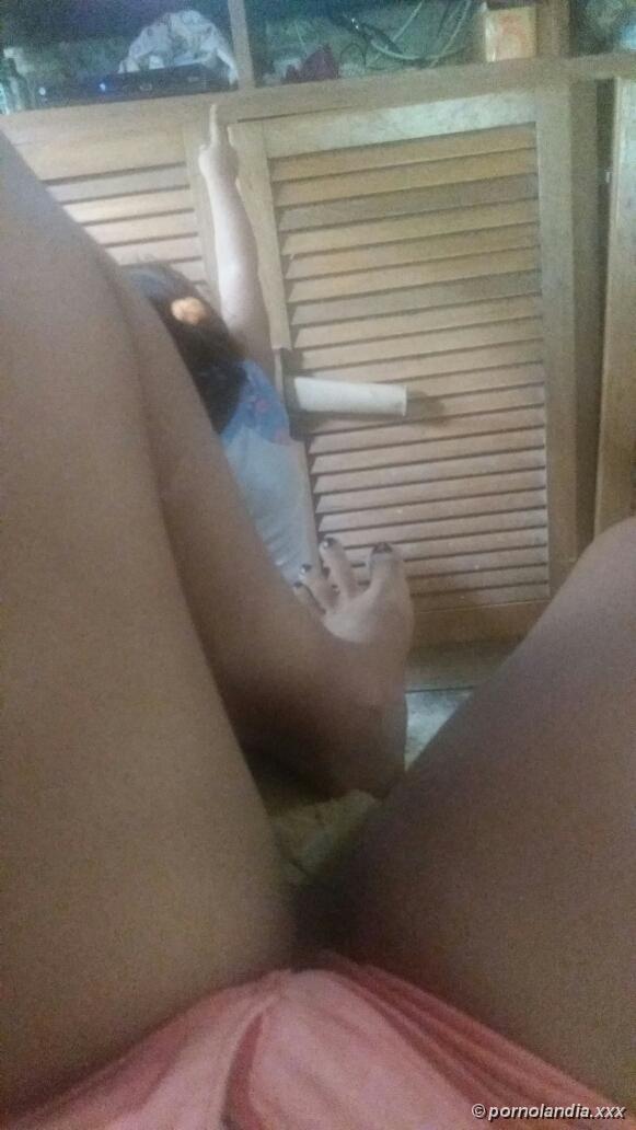 Morena caliente tomando desnudos caseros - Foto 183417