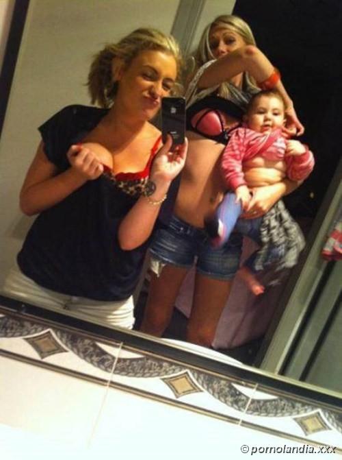 Madres que exageraban al tomarse selfies - Foto 130680