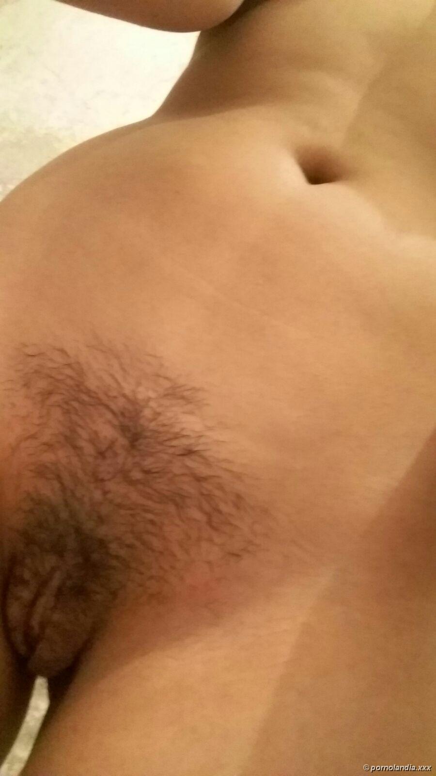 Encantadora en varias poses - Foto 128574