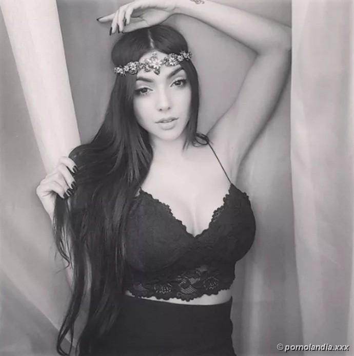 Nyvi Estephan desnuda en Playboy - Foto 111321