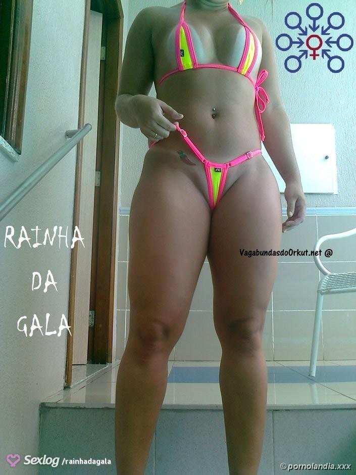 Rubia vistosa le encanta tomarse fotos en las playas de Brasil - Foto 72878