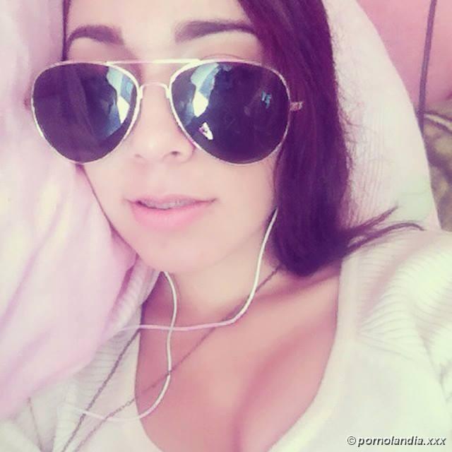 Delicia de 19 años cayó en fotos quejándose - Foto 56750