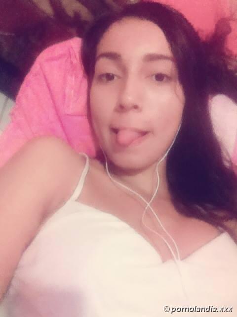 Delicia de 19 años cayó en fotos quejándose - Foto 56759