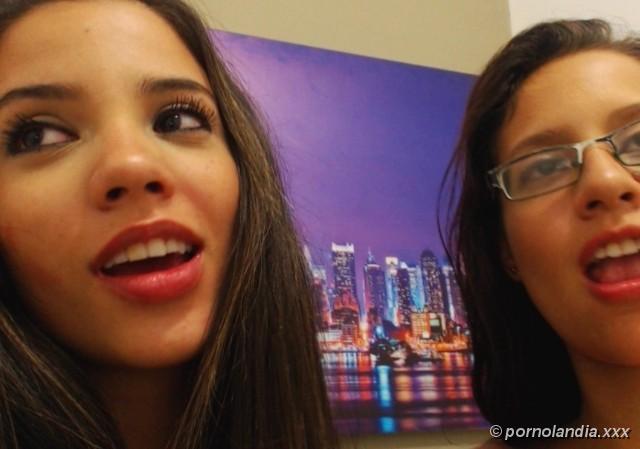 Vecinos de (AP) besándose - Foto 55171