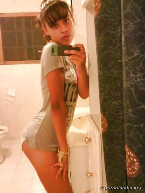 Adolescente latina selfie whatsapp 2 - Foto 48410