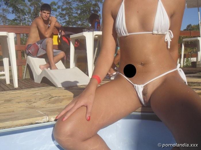 Marido cornudo compartiendo a su esposa con sus colegas - Foto 45815