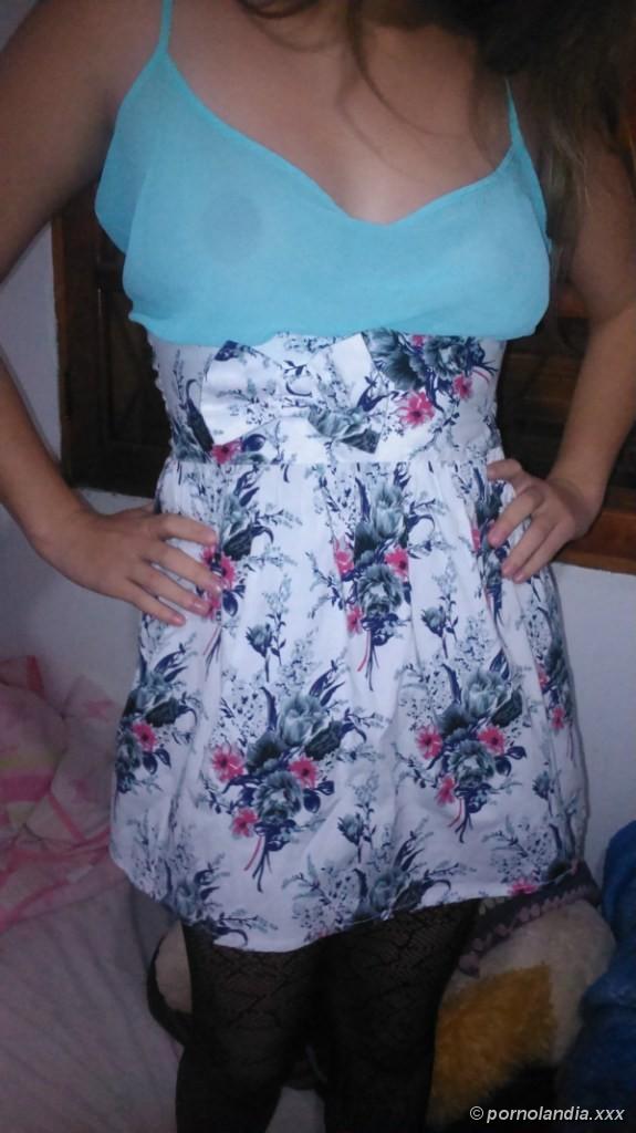 Bailarina flexible y caliente mostrando su coño - Foto 27653