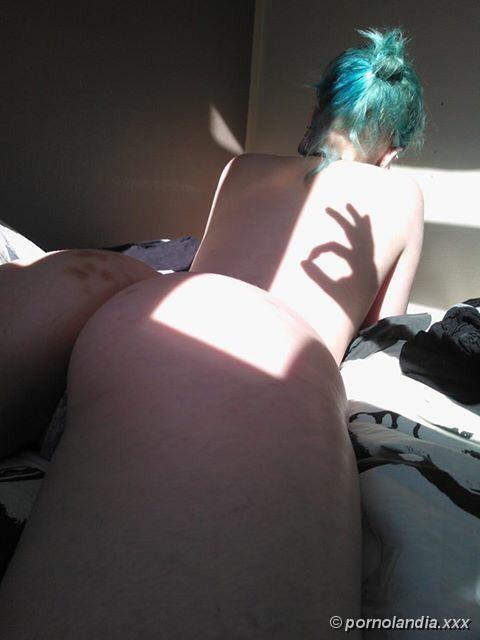 Emo Novinha con cabello azul en fotos desnuda - Foto 25346