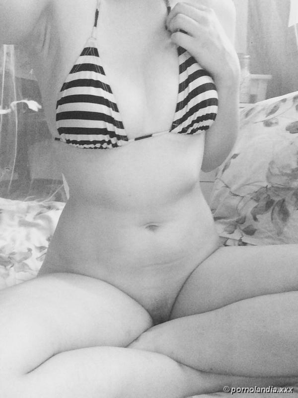 Emo Novinha con cabello azul en fotos desnuda - Foto 25347