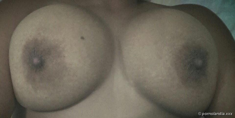 Mulata Tetona Cayó Online en Fotos Porno XXX - Foto 20582