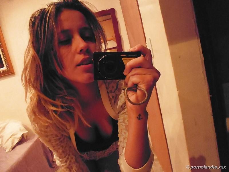 Andressa Tetona Se Tomó Fotos Desnuda Con Su Iphone Cayó En Línea - Foto 20039