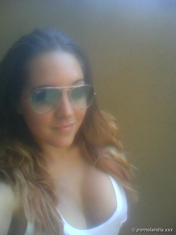 Branquinha caliente siendo jugueteada en su culo - Foto 19164