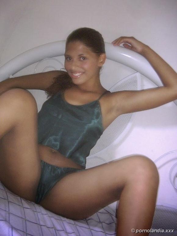 Novinha de Capão Redondo se tomó fotos caseras desnuda - Foto 12674