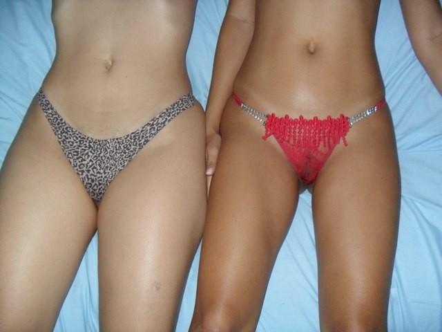 Dos bellezas tetonas en una orgía caliente - Foto 9290