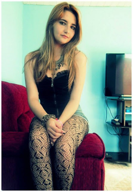 Pelirroja emo Cris Gaucha se filtra desnuda en un grupo de WhatsApp - Foto 8034