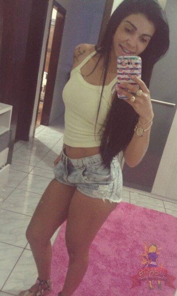 Morena cachonda con grandes pechos de silicona, delicioso ciau en la red desnuda - Foto 6890