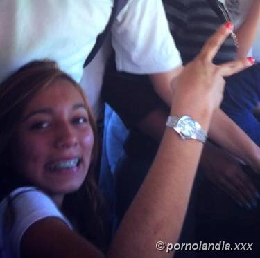 Delicia de 19 años cayó en fotos quejándose - Foto 56737