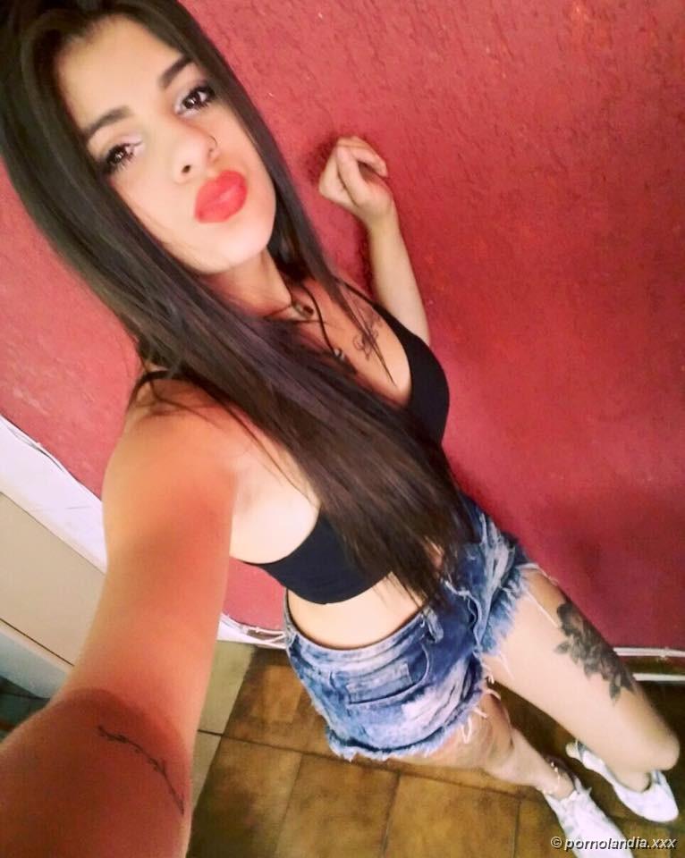 Ella es Mayara, ¿te la imaginas desnuda? - Foto 23587