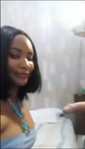 Dominicana La Cariñosa pajeandose y mamando