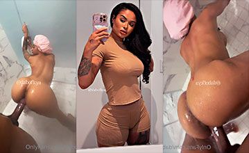 Dabofkya lisa video porno follando duro en el baño